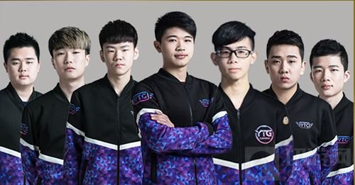 据悉合同年 据悉合同年