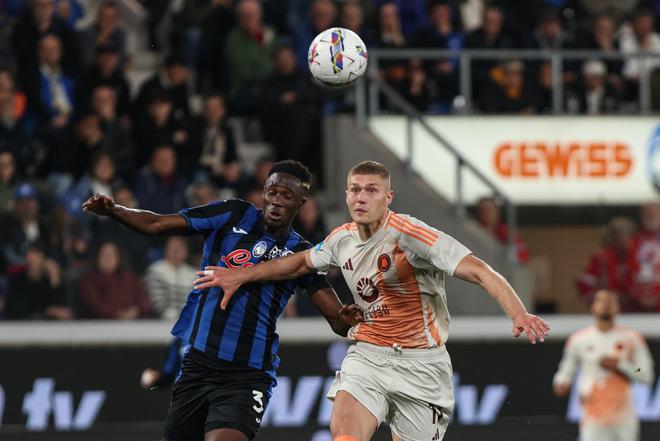 中展现了出 中展现了出