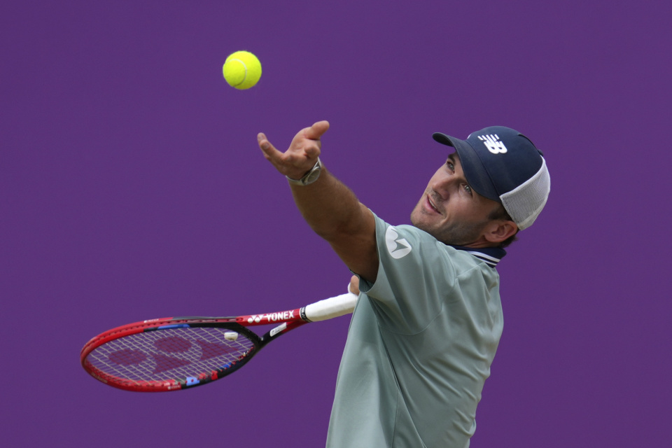 万人敬仰的 万人敬仰的