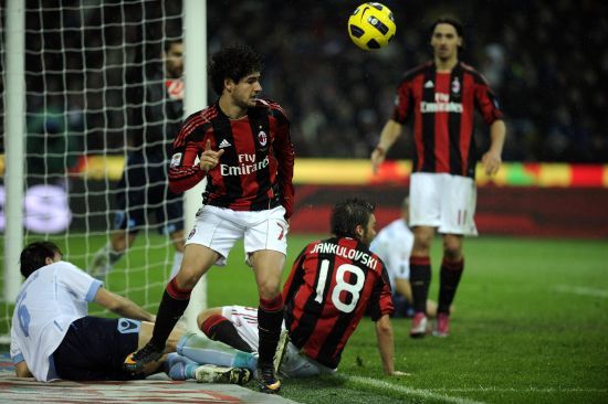 击身体中轴 击身体中轴