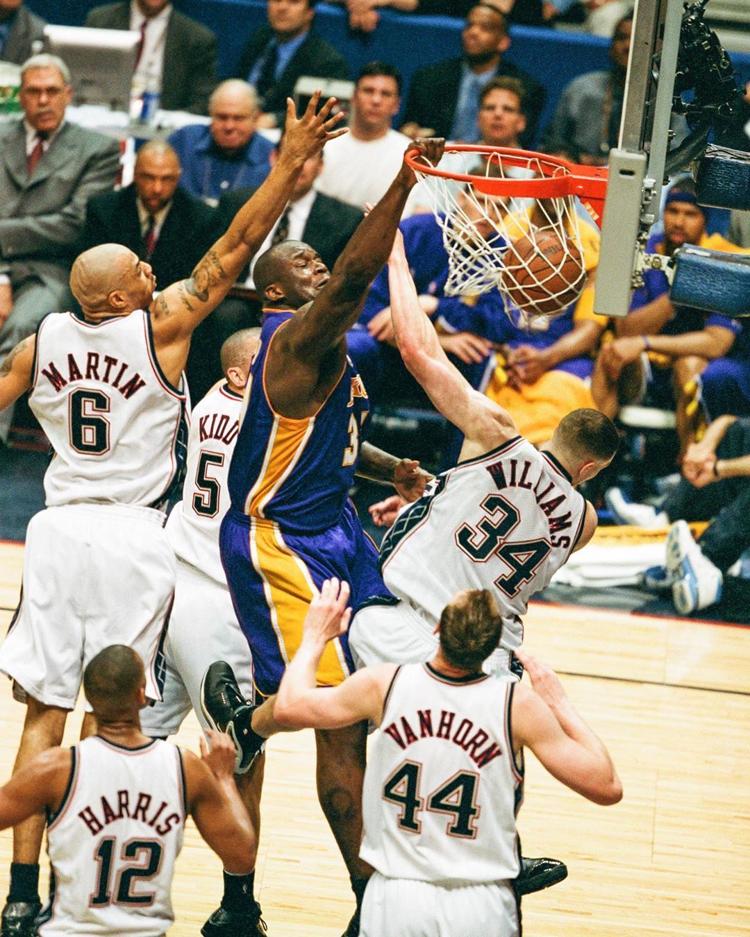 热点不应喧 热点不应喧