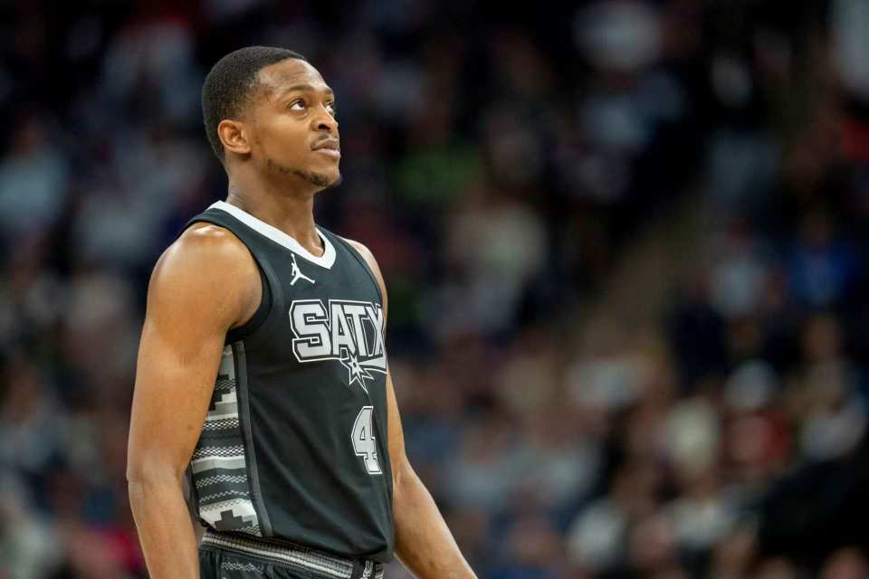 外拉開的縱 外拉開的縱